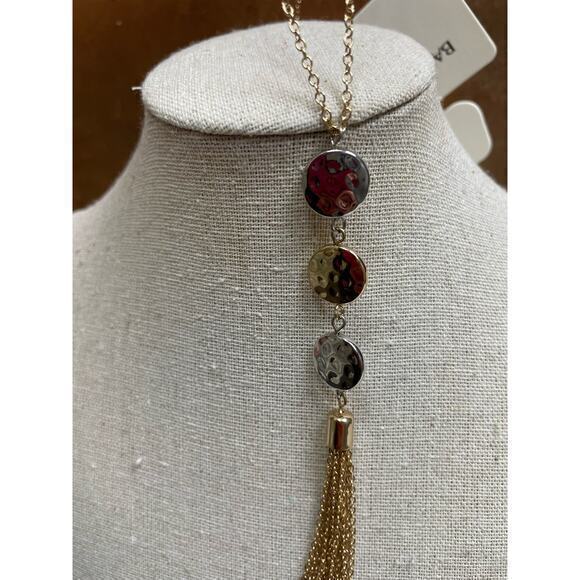 NWT Banana Republic Necklace, Two Tone, Gold & Silver Hammered Pendent w/ Tassel - Picture 6 of 9